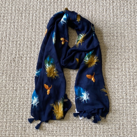 Talbots Navy Scarf with Scattered Feathers - Picture 4 of 5